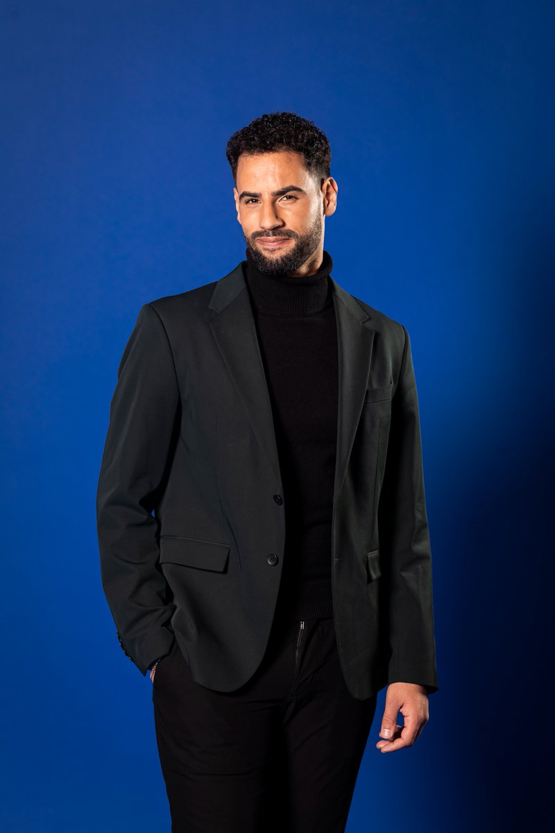 muydedisney's tweet photo. Son los más muebles de la casa. ¿A quién echamos? 

🔁 ASRAF 
❤️ ELENA 
#GHDúoGala5 #GHDúo9F https://t.co/D7NuEmDTFK