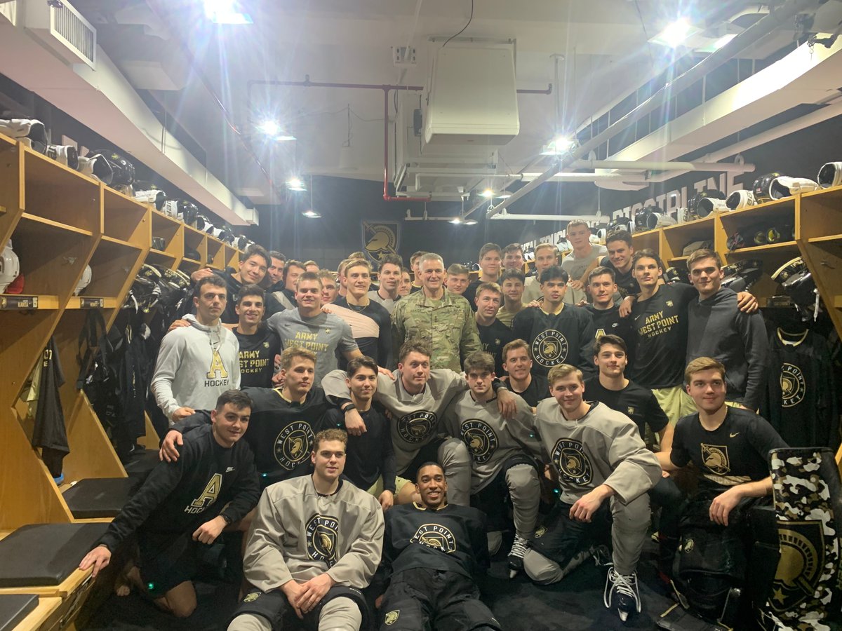 Army Hockey tweet media