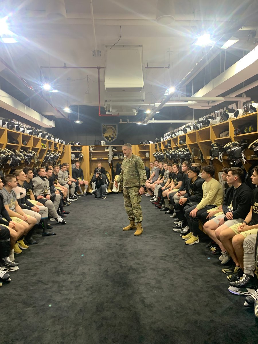 Army Hockey tweet media