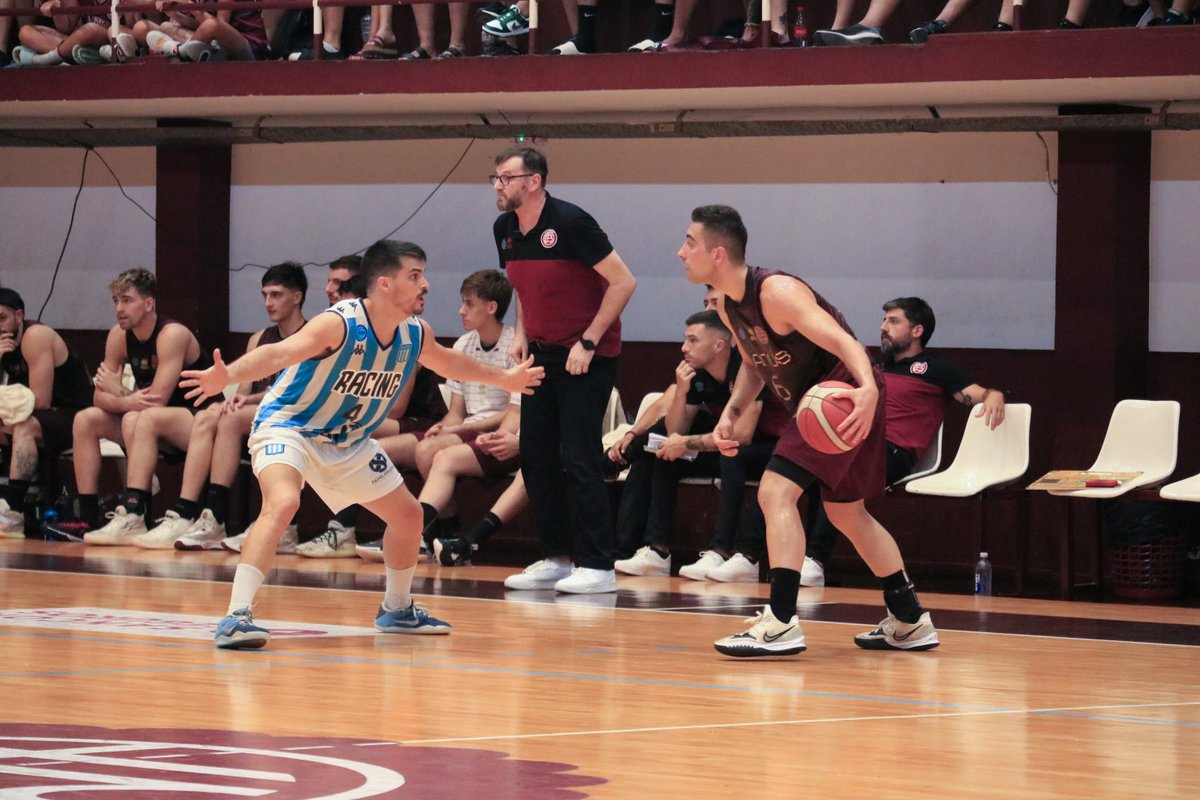 LigaARGbasquet's tweet photo. 🔥 ENORME victoria de @clublanus: le ganó en el Rotili a @BasketRacing en un partidazo, 78 a 73.

📊 D. Patterson (L): 19 puntos
📊 M. Núñez (R): 19 puntos, 9 rebotes

📎 Estadísticas completas: https://t.co/AXAv5u5xcF https://t.co/qmmotdjrI4