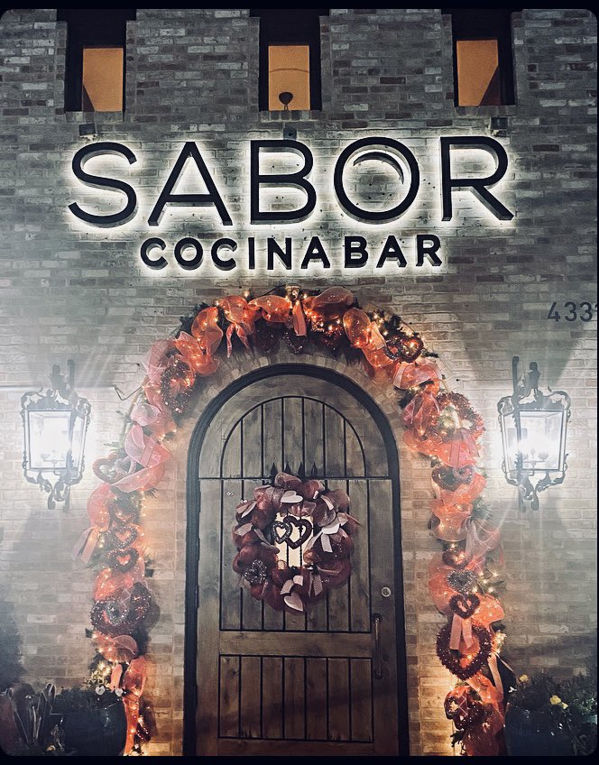 SanAntoGuera's tweet photo. This is San Antonio. #SAisAMOR 🫀 https://t.co/h5LbfwT8Ca