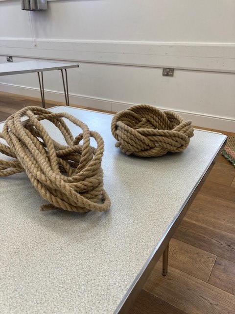Learning a new craft today, making a rope bowl.
Thank you WillowandWaves Pembrokeshire using natural jute fibres ropes to make a lovely rope bowl. #naturalfibres #learningnewskills #wellbeing #everydayisaschoolday @YrHenYsgolDinas