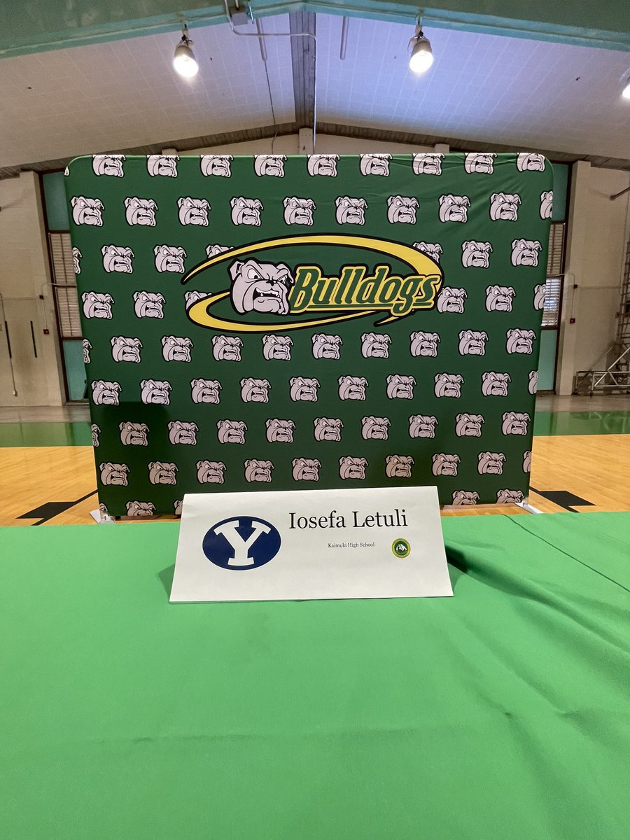 i_am_iosefa's tweet image. I am honored and bless to say I will be committing to Brigham Young University! Go Cougars!🐾@BYUfootball @kalanifsitake @fsitake @Kaimuki_Fb