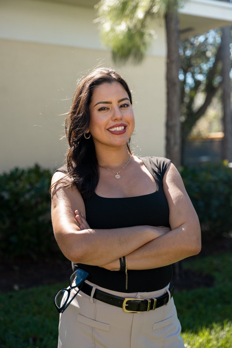 STEAMwithYsa's tweet image. Earlier this week, I had the privilege of having one of my talented students offer to take my professional pictures. It's inspiring to see such a gifted and generous group of students who are always willing to share their knowledge.
#generosity #grateful