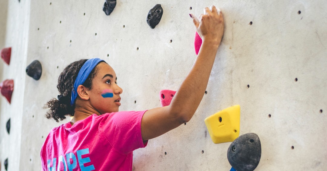 BrentwoodSports's tweet image. Are you a Summit Seeker? Maybe you have young kids who want to get more touches on the ball in soccer? 

Check out Brentwood Spring Break Camps. Early-bird registration applies to some, so don't wait too long to make your choice!

👉brentwood.ca/camps

#springbreakcamp