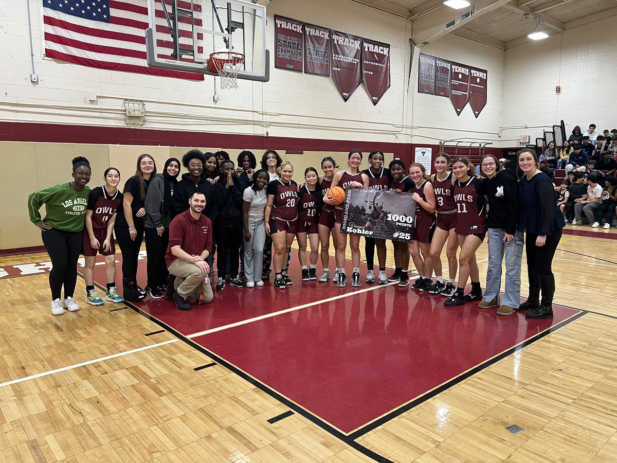 Congratulations to junior, Vanessa Kohler for reaching her 1000th point tonight!!! Vanessa is the 11th player in Highland Park High School history to join the 1000 point club!
Proud of you!! <a href="/vanessakohler25/">Vanessa Kohler</a> 
<a href="/gmchoops/">GMC Hoops</a>