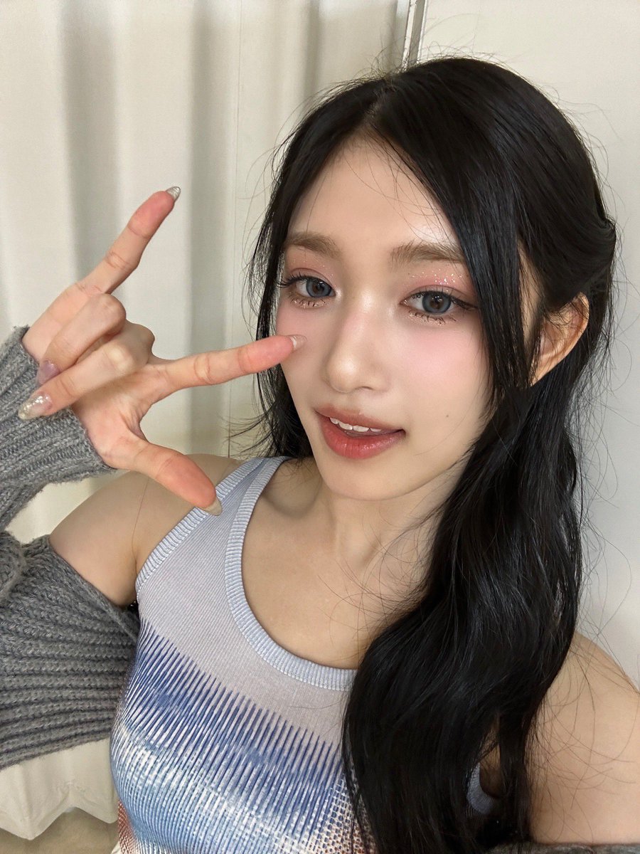 IVE_twt's tweet photo. 🩵🐳🦋🤟🏻

#IVE #아이브 #LEESEO #이서 https://t.co/i3u2C1c2pT