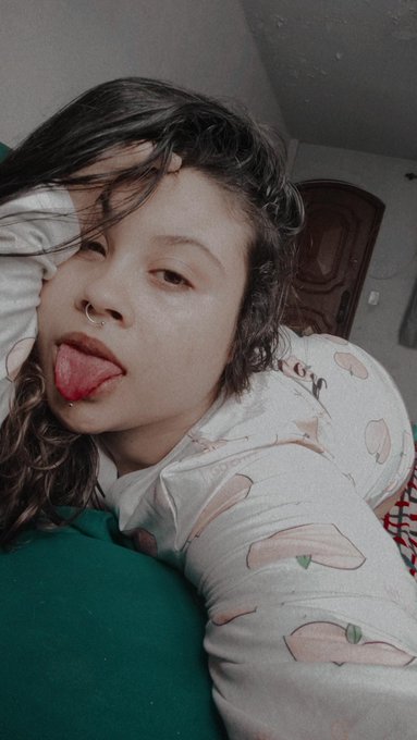 Boa noite 💓 https://t.co/Piw6bxHLyX