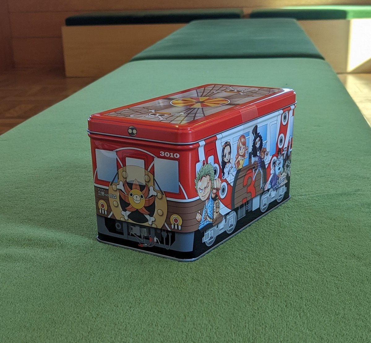 明日2月10日朝9時から、サニー号トレインを全面にデザインしたクッキー