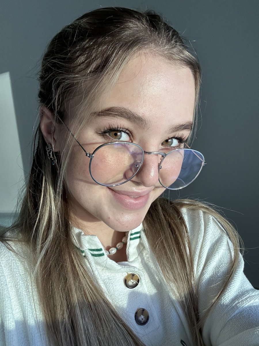 Central Sofya Plotnikova tweet media
