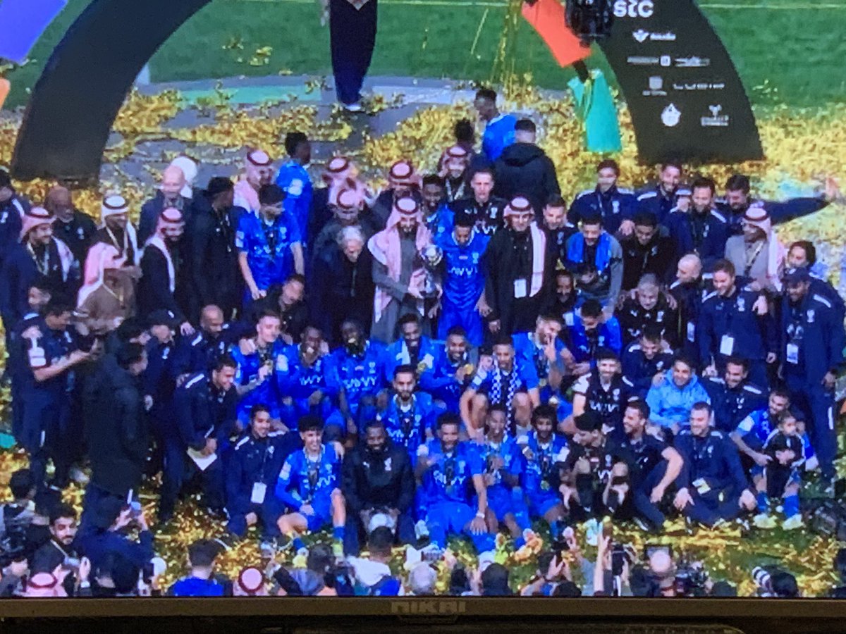 algablan's tweet photo. الف مبرووووك يازعيم 💙 https://t.co/vxI8V7xfn2