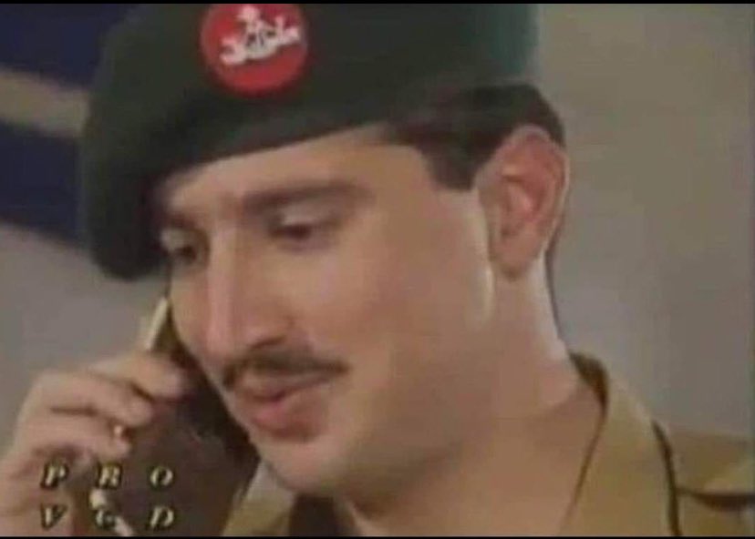 anas_mk0's tweet photo. sir phone service On kr den? ab tu دہشت گرد bhi so gae honge https://t.co/Dt0ouRPNKF