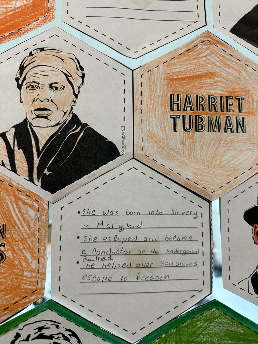 _miss_gray_'s tweet photo. To celebrate Black History Month, Miss Lorenzi’s class and mine researched different influential African American’s and made it into a colorful quilt. #BlackHistoryMonth  #montourproud @MontourSD https://t.co/DjEAjaOKGN