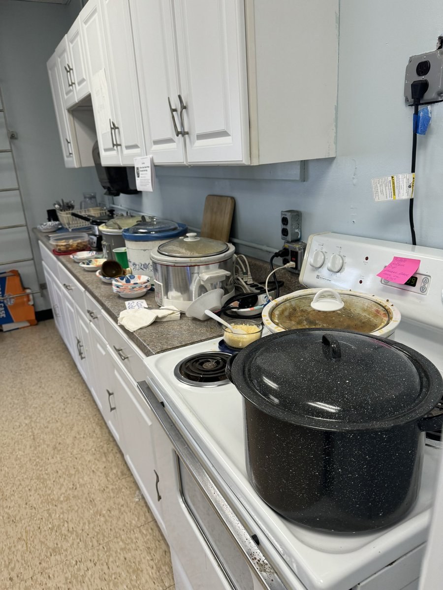 Pncerch's tweet photo. Our Wildcat “Soup-er Bowl” luncheon was a success!  🧡💚 https://t.co/b6x72TTJNt