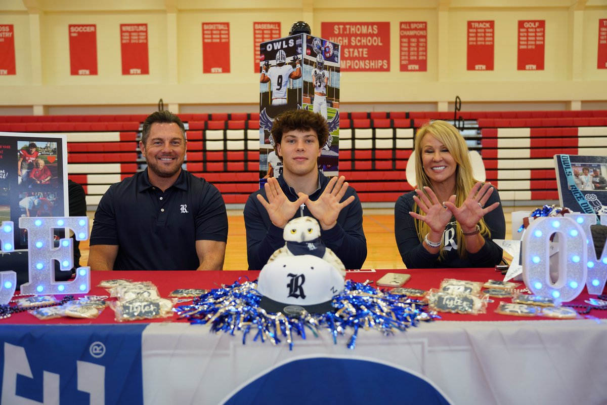 Ab fab #NSD2024 <a href="/STHCatholic/">St. Thomas High School</a> scholar-athletes 1/3
💥  Donte Lewis - Kansas St. baseball #KStateBSB
💥 Johann Cardenas - Vanderbilt football #AnchorDown
💥 Larry Benton III - Vanderbilt football #AnchorDown
💥 Tyler Day - Rice football #IntellectualBrutality

Best is yet to come.