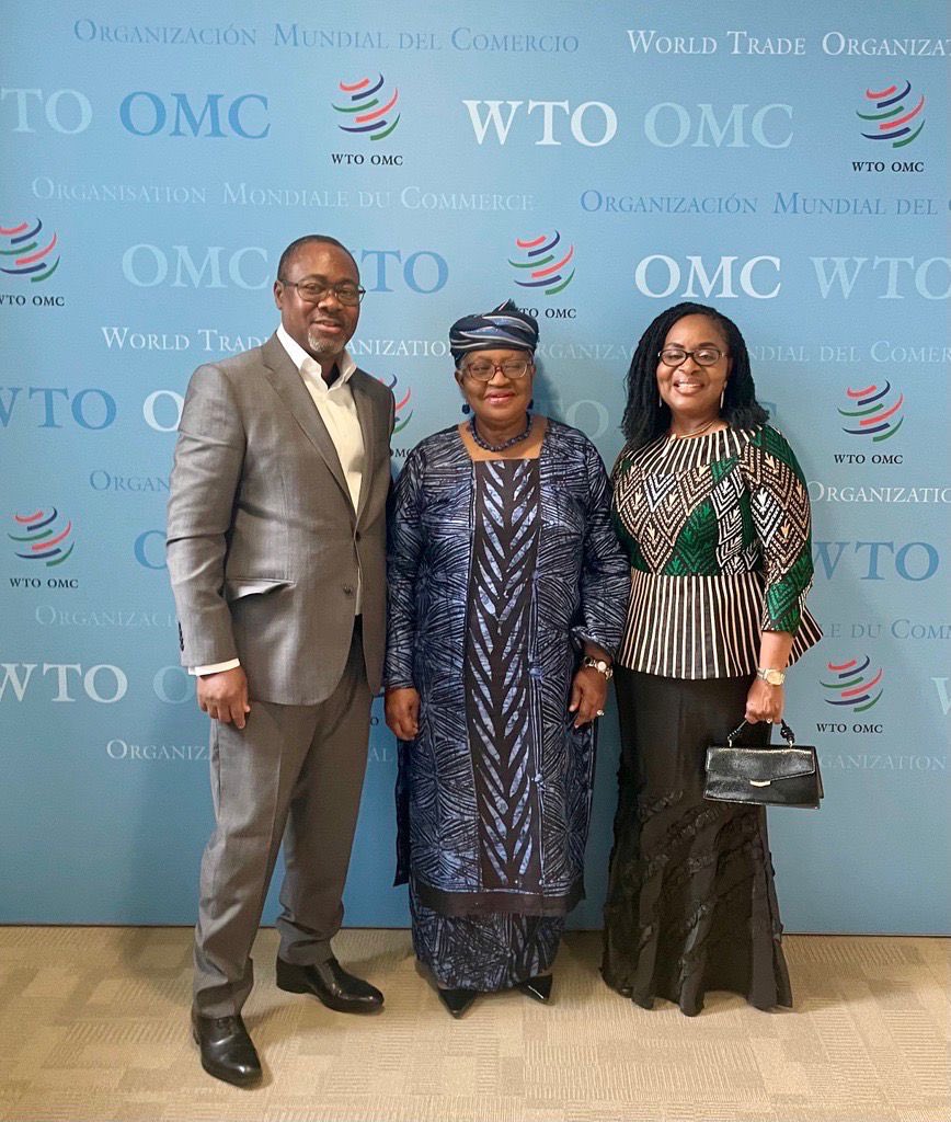 NOIweala's tweet photo. Good to see old friends. Welcoming Dr Ifeoma Monye @askdoctorify President of the World Lifestyle Medicine Organisation and Prof  Sylvester Monye former Head Presidential Delivery Unit and Former Senior Policy Adviser to Gov Okowa Delta state. Also with Dr Bright Okogu WTO Chief of Staff and his wife Architect Rosemary Okogu.