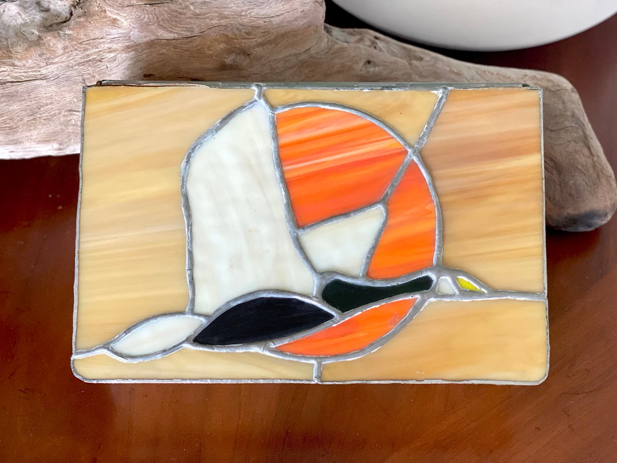 VSeagrape's tweet photo. 🐕 Big deals! Trinket Box, Vintage and Hand Crafted Stained Glass Trinket Box with Flying Goose Design, Vintage Home Decor, Vintage Gift, Retro Home Decor only at $68.00 on https://t.co/D97cVT8CzH Hurry. #BathroomDecor #StorageBox https://t.co/DyRf0yJv21