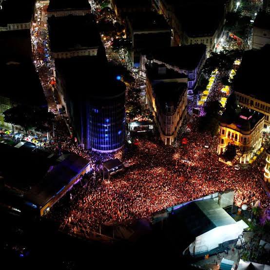 Terça feira vamos ter a honra de participar novamente do encerramento do maior carnaval do mundo, no Marco Zero do Recife. 🤘🏽💥