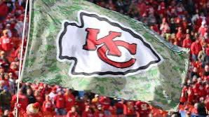 henrykleeKTVU's tweet photo. Friendly @SuperBowl wager between @SFDAOffice and @JACOProsecutor: If @49ers lose, @BrookeJenkinsSF must wear @PatrickMahomes jersey in social media post. If @Chiefs fall, @jeanpetersbaker must wear Brock Purdy jersey https://t.co/KCUd2VmCcd
