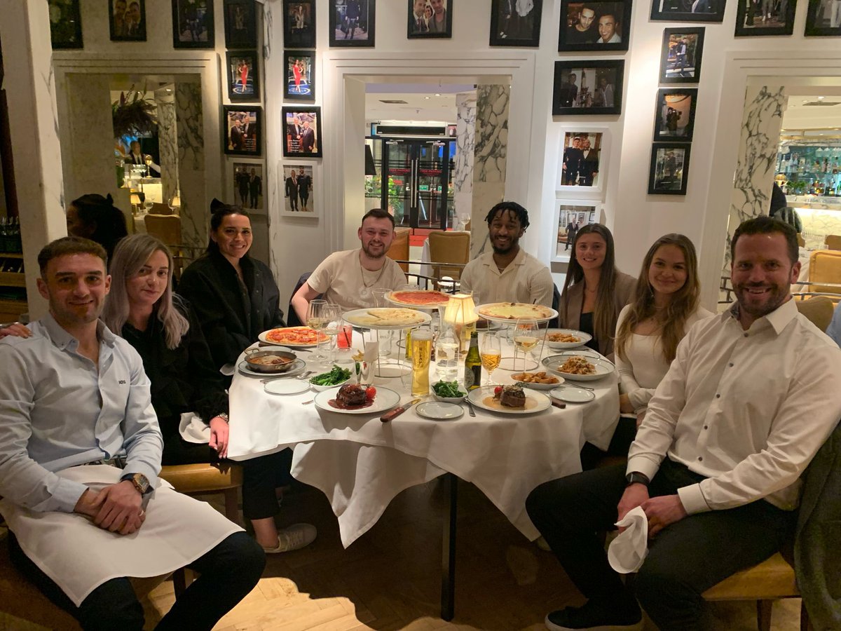 Super evening celebrating our service champs for December and January 🌟. These employees have achieved the highest customer service responses in Manchester Airport 🎉✈️. Nice to celebrate the teams individual achievements together ✅. We go again in Feb ⭐️ #Roadto90