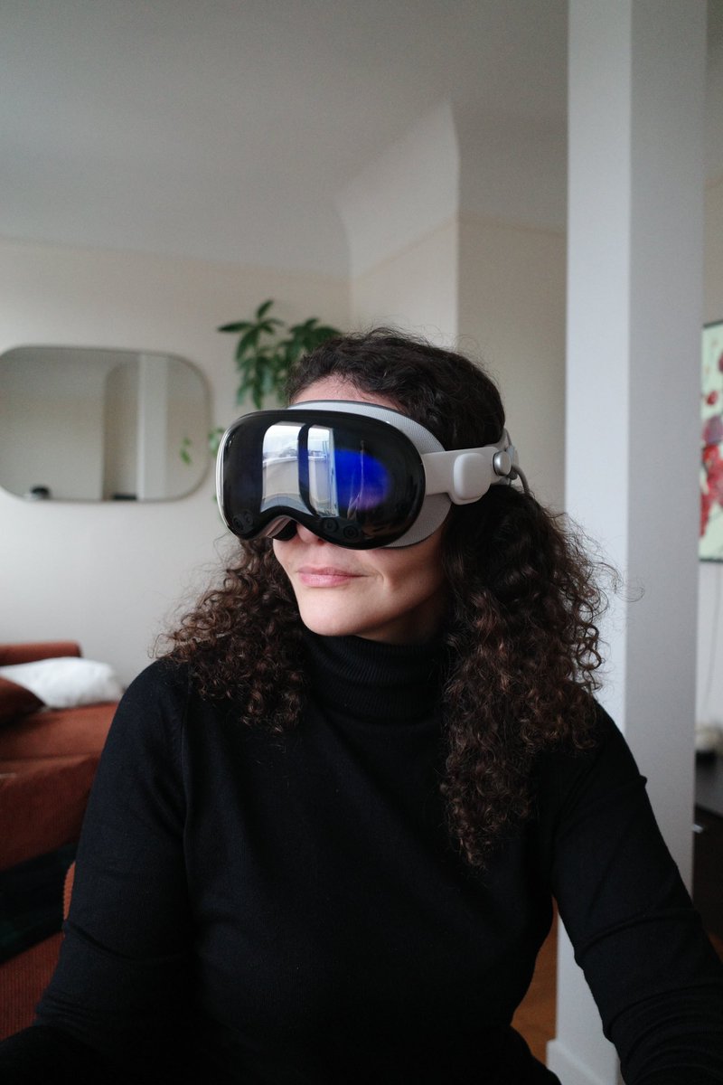 How it started vs how it’s going

from 2016 with the Microsoft HoloLens to 2024 with the Apple Vision Pro

What a journey my friends, it’s only the beginning. We’re just older, wiser and more experienced 

 super excited about what's coming next