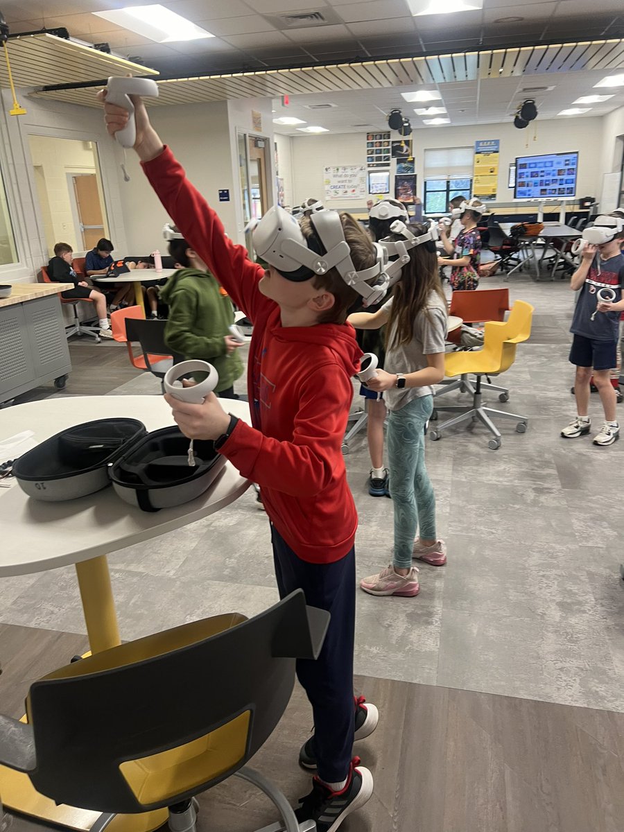tlonderee's tweet photo. 5th graders used the @MetaQuestVR headsets to build simple machines using the @RubeGoldberg  VR experience. They were able to apply what they learned in class to build a virtual machine. @ProvidenceDay https://t.co/DbQ4BETsCM