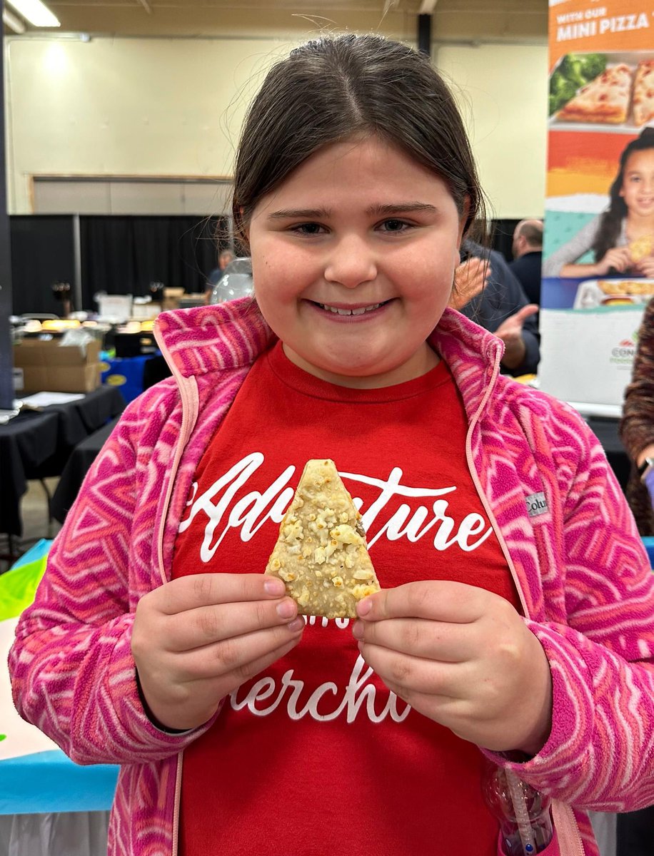 KnoxNutrition's tweet photo. Today was Try-Day Thursday—our annual food show where students sampled and shared feedback about potential new menu items for the 2024-2025 school year.

Learn more: https://t.co/OnGDk8ltvz https://t.co/iAGl8Ys2Ev