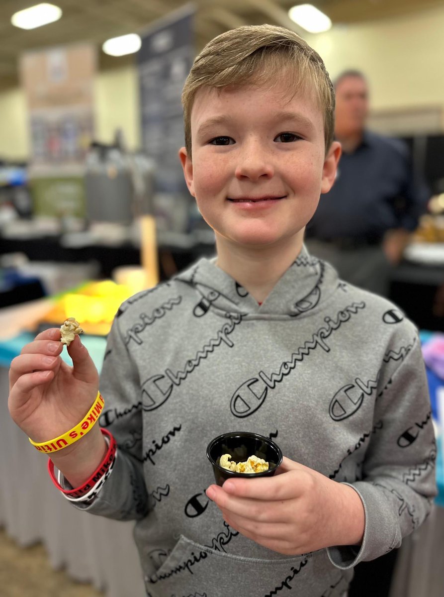 KnoxNutrition's tweet photo. Today was Try-Day Thursday—our annual food show where students sampled and shared feedback about potential new menu items for the 2024-2025 school year.

Learn more: https://t.co/OnGDk8ltvz https://t.co/iAGl8Ys2Ev