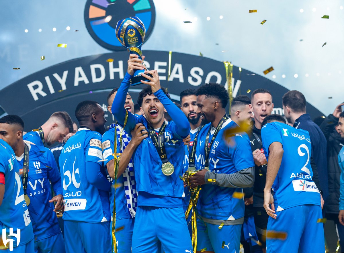 Alhilal_FC's tweet photo. 📸 الذهـب الأول في #المملكة_أرينا 🏆💙

#الهلال https://t.co/rMYUpNJXck