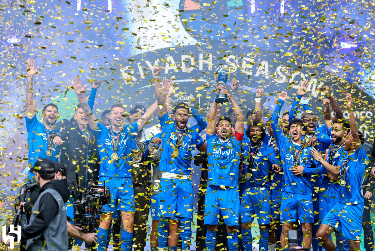 Alhilal_FC's tweet photo. 📸 الذهـب الأول في #المملكة_أرينا 🏆💙

#الهلال https://t.co/rMYUpNJXck