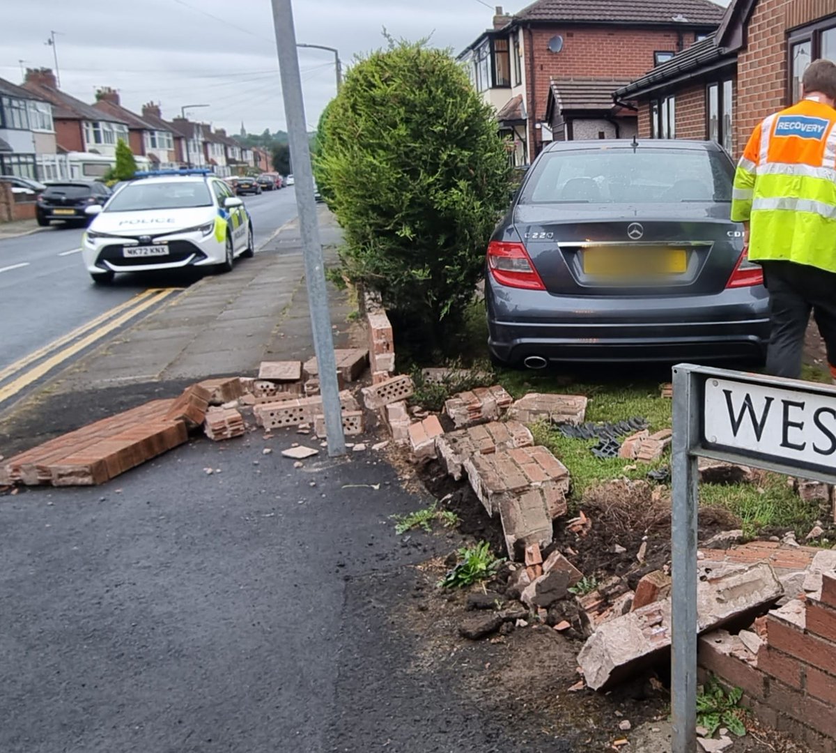 Back in June, a driver failed to stop & ran from this devastation Our @GMPSpecials responded & subsequently carried out enquiries locating the driver days later who's now convicted of fail to report and fail to stop after an accident Sentence; 6 points & £715 fines/costs 👮🏻‍♂️M