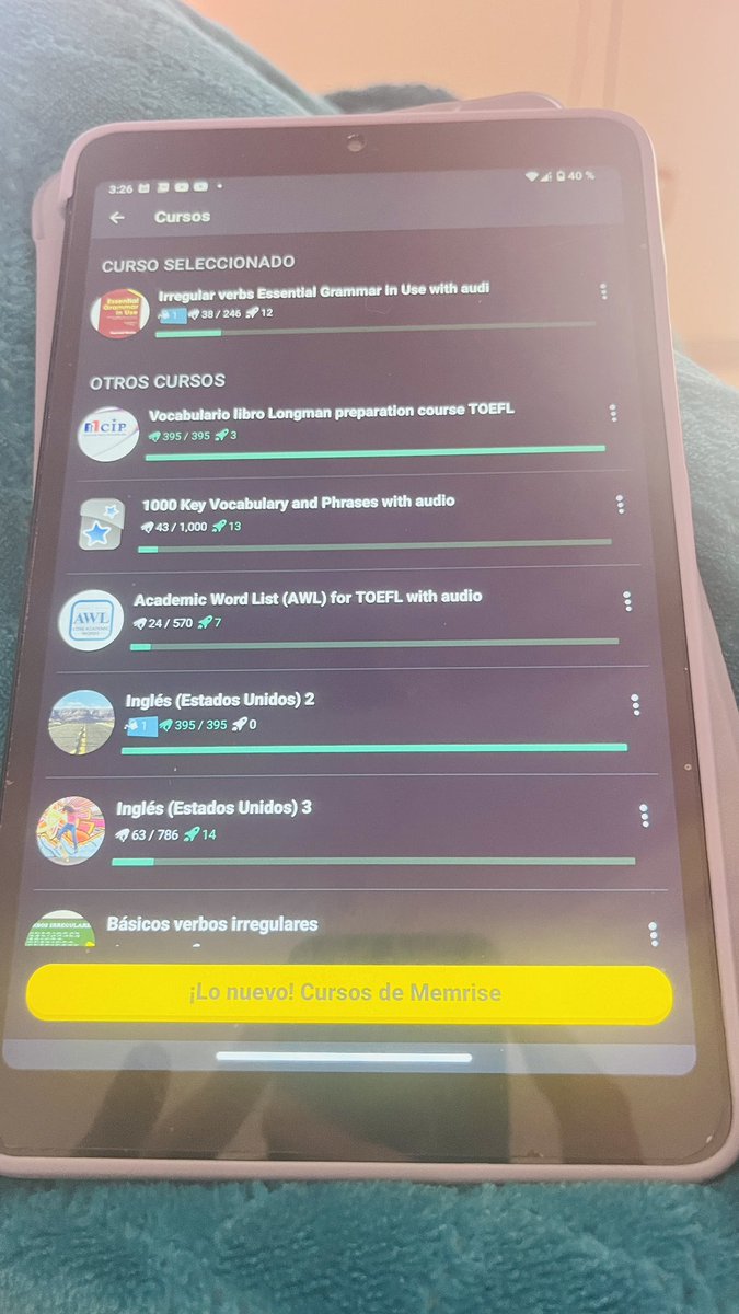 Calichemaan's tweet photo. Another tip: Avoid tapping the button that says "The new! Memrise's courses" as it will trigger an app update. If this happens, you'll need to uninstall the app and follow this tutorial again to revert to the older version. https://t.co/kbmMmupSOB