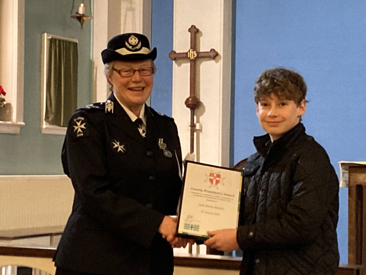 Some of our wonderful volunteers braved the rain this evening to attend the St John Ambulance Gloucestershire annual awards event. Long service, Grand Prior, and Cadet and Badger of the year awards were presented by our special guests. #mysjaday @stjohnambulance @GlosSJAPres