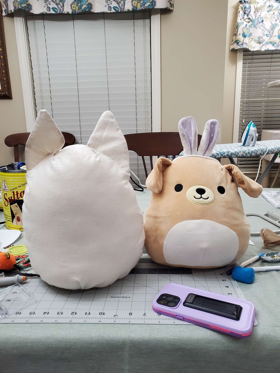 Izar_Rebel's tweet photo. Who would be interested in custom “squish” style plushies of your oc? Cause me and @Fries_land are looking at maybe taking commissions for some pretty soon https://t.co/qmNUguO9k4