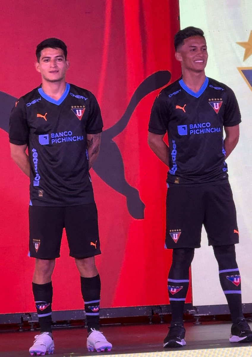 andevillamarin's tweet photo. Aquí están las camisetas alternas de @LDU_Oficial para la temporada del 2024. https://t.co/KMsKWdfRfx