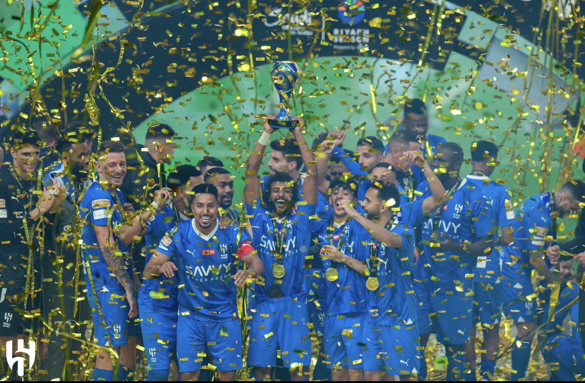 AbeerASF's tweet photo. الرياض ما لها الا هلالها 🌙🤍

#الهلال_النصر 
#كأس_موسم_الرياض https://t.co/yoBl7MRJwk
