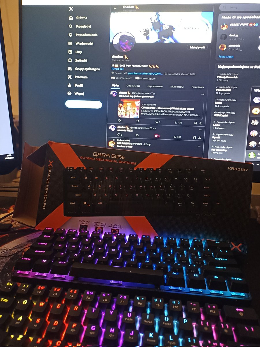shadexfortnite's tweet photo. Dzięki @MatiiHej za jakąkolwiek magrode pocieszenia za scamik ze strony flushtweaks. Klawiaturka smiga, wszystko super, follow dla matiego ❤️ https://t.co/9suPoYFgdx