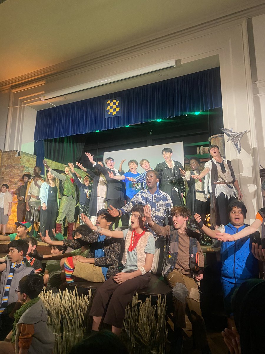 natdomah's tweet photo. What a Show!!!! Absolutely amazing! Well done to whole team behind this production!!! #peterpan #wcgs @WCGSSutton https://t.co/d5EV5jwFPV