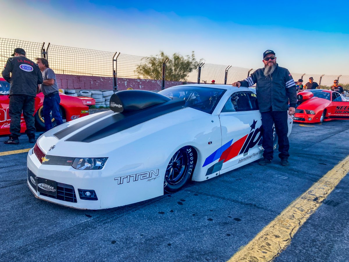 AutodromoO's tweet photo. Ellos son los actuales campeones de la categoría #ProCompetition del #CampeonatoMexicanoCuartoDeMiila
1. Rafael Flores
2. Luis Cantú
3. Reynol Martínez
#LoveAndRace #AutodromoMonterrey #Racing #Engine #CuartoDeMilla https://t.co/vHCjXQYYtR