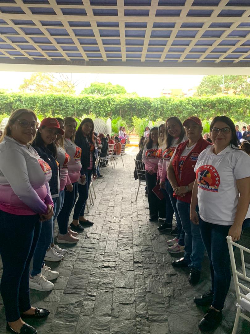 incanal_ve's tweet photo. #IncanalInforma|| ¡Discusión y Debate de las 7 Transformaciones!
250 forjadores de la Patria asistieron al conversatorio y debate de las 7 Transformaciones para avanzar hacia el Futuro Próspero (7T-2030), acción instruida por el Pdte. Constitucional @NicolasMaduro (1-2) https://t.co/CEI87hGFkQ