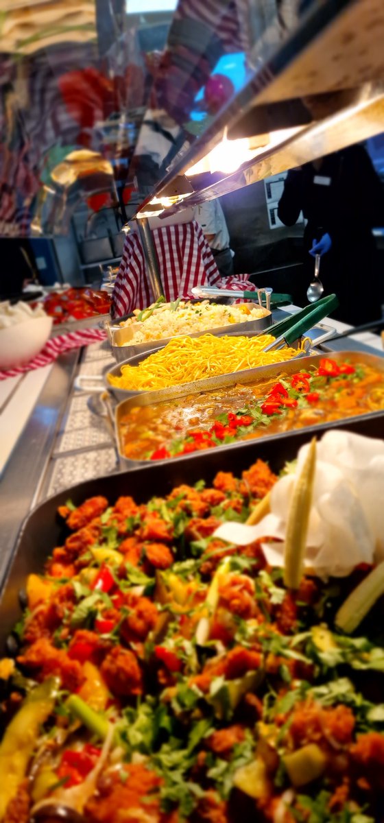 The year of the 🐉 Chinese New year

A crazy busy lunch today <a href="/WGS1512/">Wolverhampton Grammar School</a> we had @WGJS2011 students having seconds and thirds! I hope those fortune cookies showed them that great things are coming! 🥬🥦🫚 <a href="/HolroydHowe/">Holroyd Howe</a> <a href="/HowsonHelen/">Helen Howson</a>