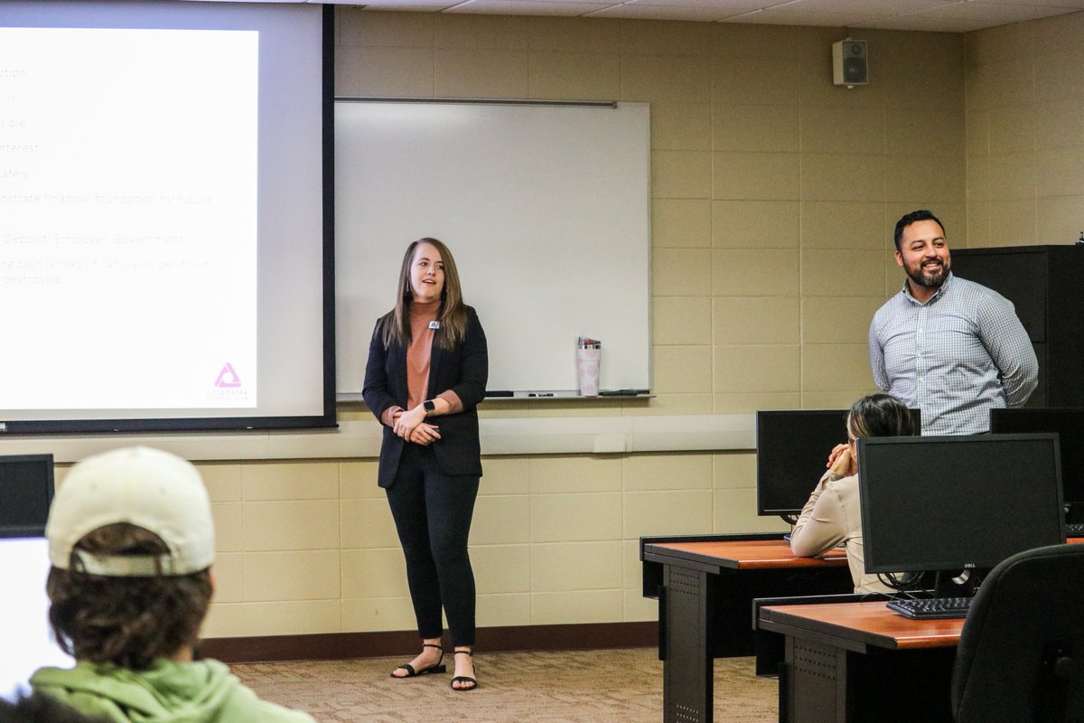 GCCCBroncbuster's tweet image. During today&apos;s visit, Marco Reyes and Maddie Helton from Landmark National Bank provided valuable insights to Dr. Ortega&apos;s Personal Finance class. The students engaged in discussions, asked questions, and gained knowledge on various financial topics.

#FinanceClass💵