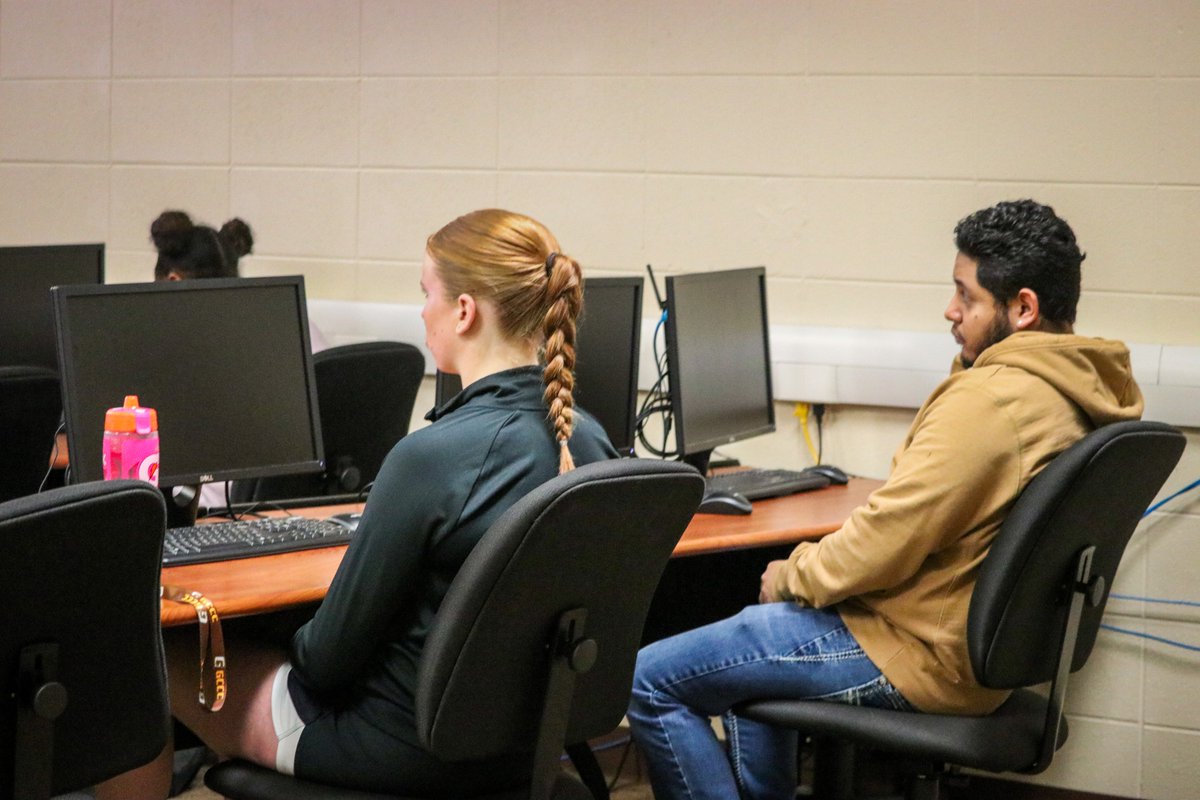 GCCCBroncbuster's tweet image. During today&apos;s visit, Marco Reyes and Maddie Helton from Landmark National Bank provided valuable insights to Dr. Ortega&apos;s Personal Finance class. The students engaged in discussions, asked questions, and gained knowledge on various financial topics.

#FinanceClass💵