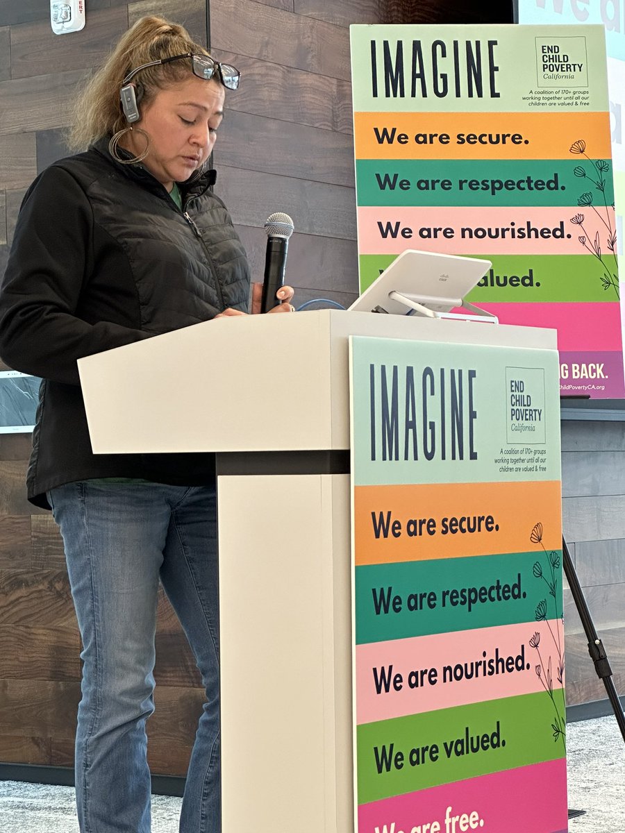 Sayda from Líderes Campesinas shares how farm workers like herself deserve to be paid living wages and treated fairly. @LCampesinas 🔥🔥🔥