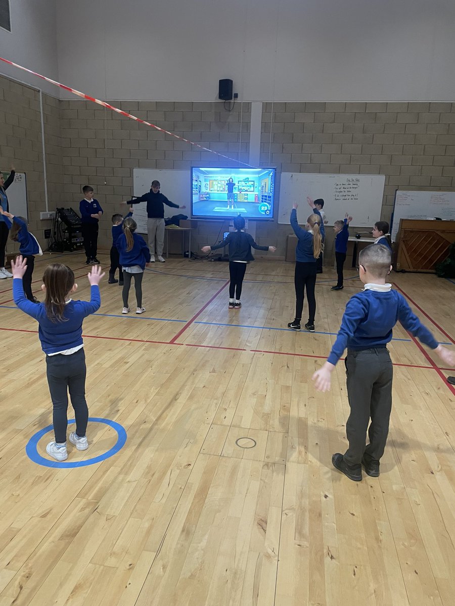 MrsAllanG's tweet photo. Digi fitness fun 💃🏼 @calderbridgeps @MissPCairney @CalderbridgeSC #calderbridgedigital https://t.co/Sj6StgZdOX