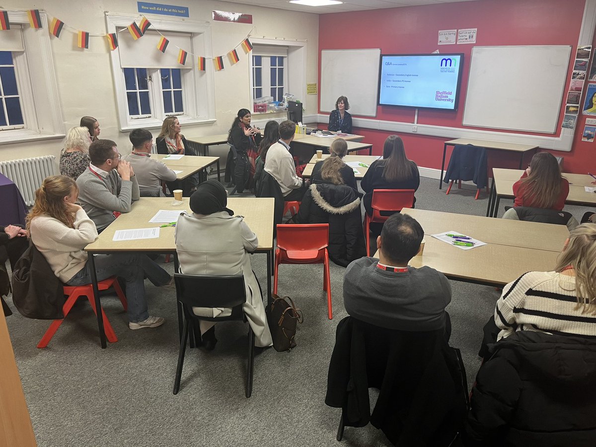 ManchesterSCITT's tweet photo. Great to see our future #teacher #trainees at our ‘Keeping in Touch’ evening, we’re excited to get started in September! #teachingtraining #teaching #oldham #getintoteaching https://t.co/EX71xC183z
