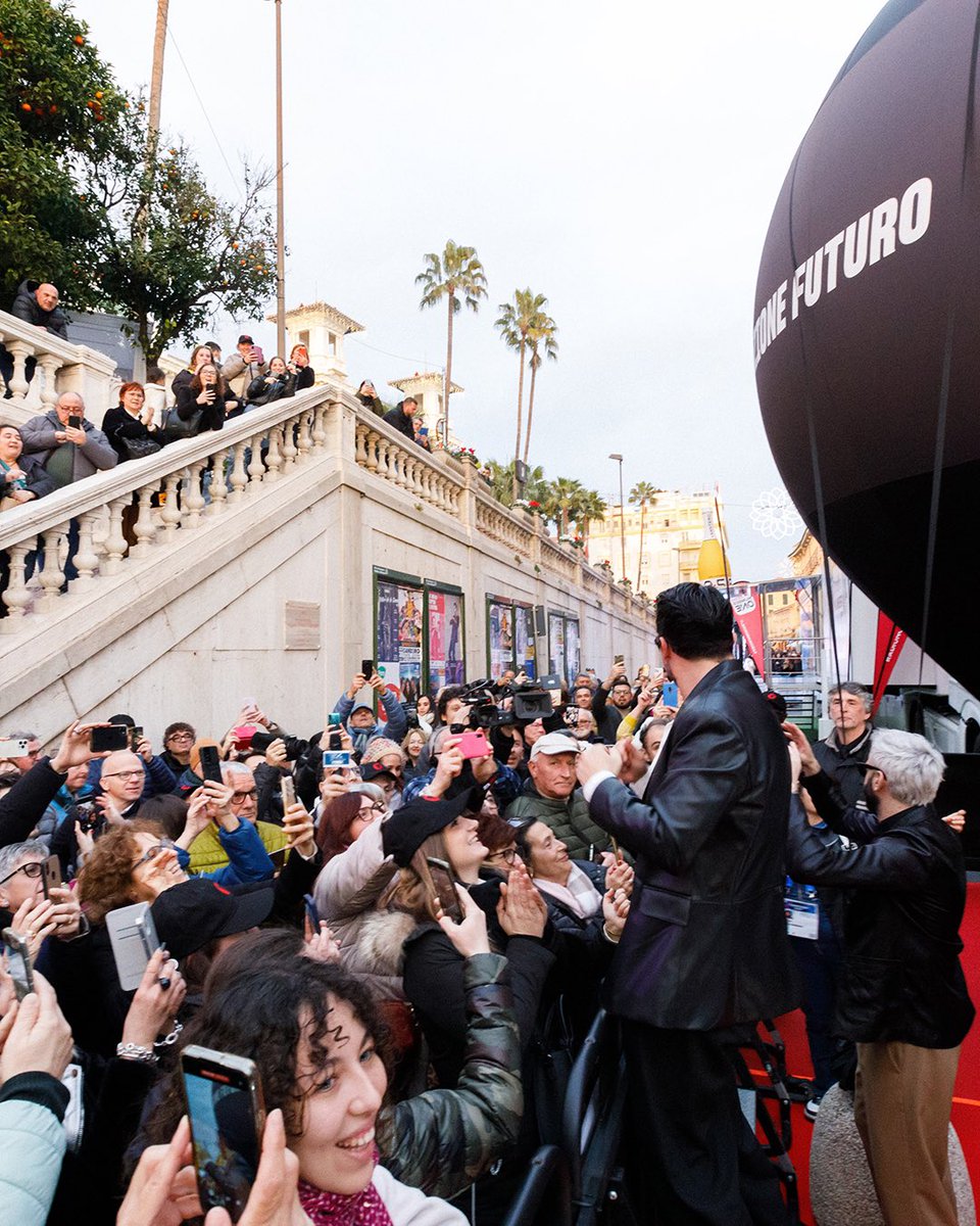 TheKolors's tweet photo. Tornado #Sanremo2024 https://t.co/4w8Xpy9ypD