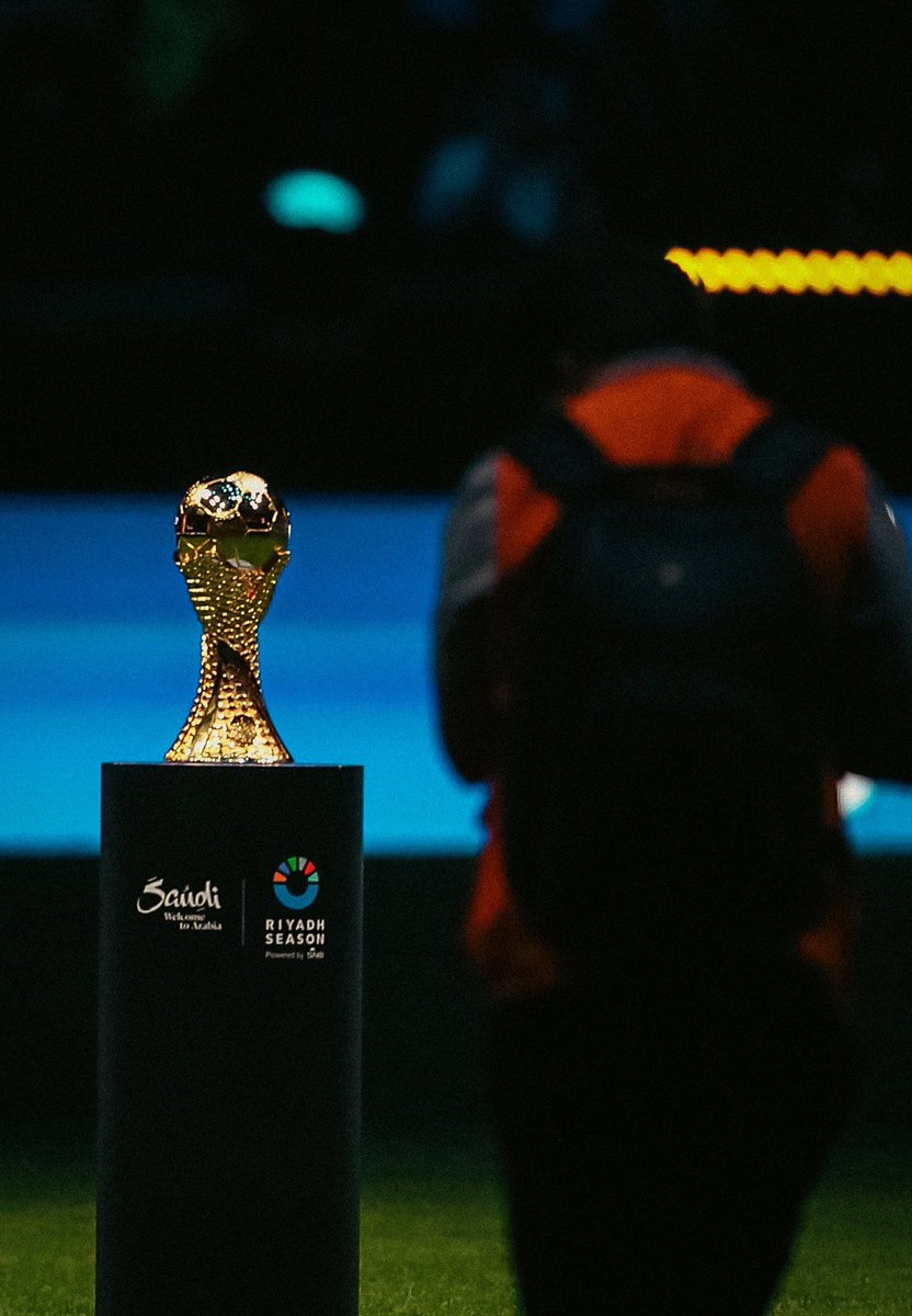 AL_Casber's tweet photo. @ali99i @Alhilal_FC يا مسكين بطولة اخذتها من أمامك وجبتها في افتتاح ملعبك https://t.co/14pGRIXleD