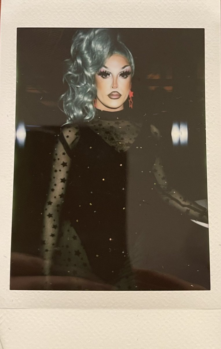 QueenQueefOffic's tweet image. Had the best time this week with @bookingcom for Drag Bingo 🎱 🩷