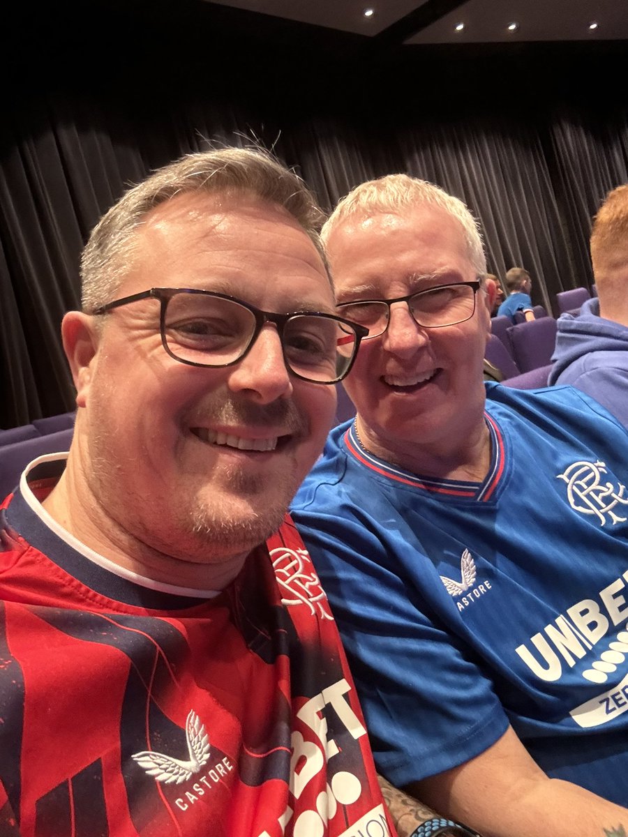 markmccready81's tweet photo. Great birthday weekend for my dad. Surprised him with seats together for the game, we hadn’t sat together since 2009 cup final. Then tour of museum and finished off with A journey back show at sec. 🔴⚪️🔵 even surprised my 92yr old Granda 💙💙 https://t.co/QtK4Eg5ffl